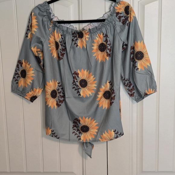 Sunflower Print Off-Shoulder Top - Picture 2 of 7
